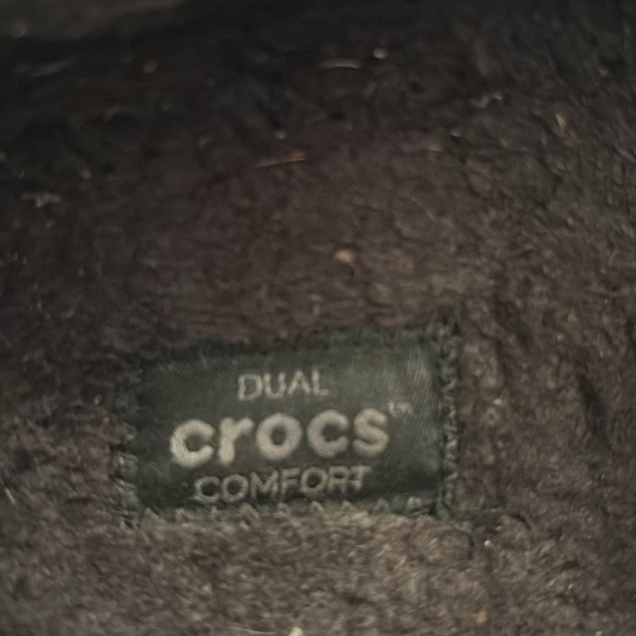 CROCS Black Fleece-Lined Clogs - Picture 5 of 5